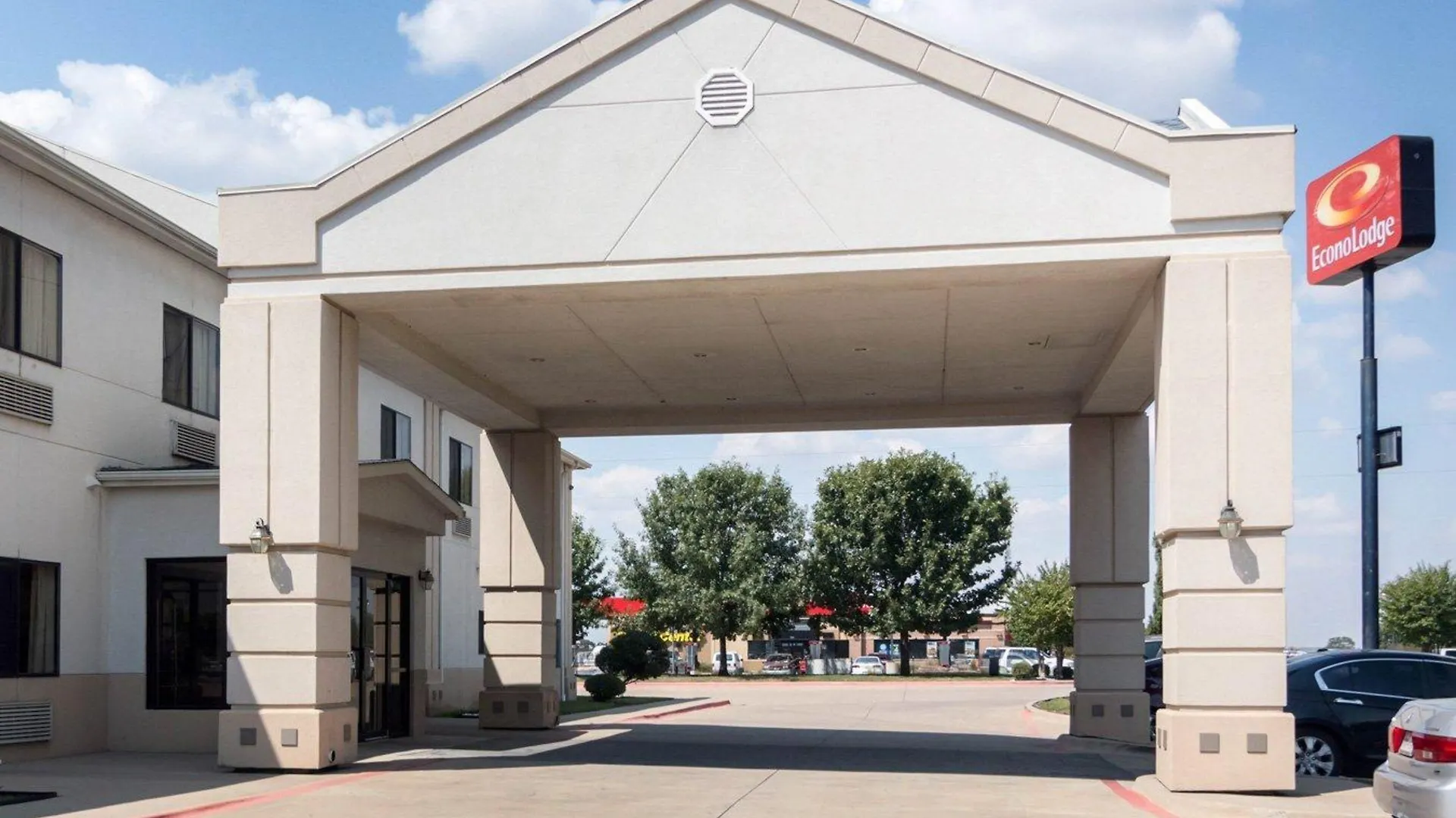 14 Top-Rated Hotels for Solo Travellers in Dallas-Fort Worth