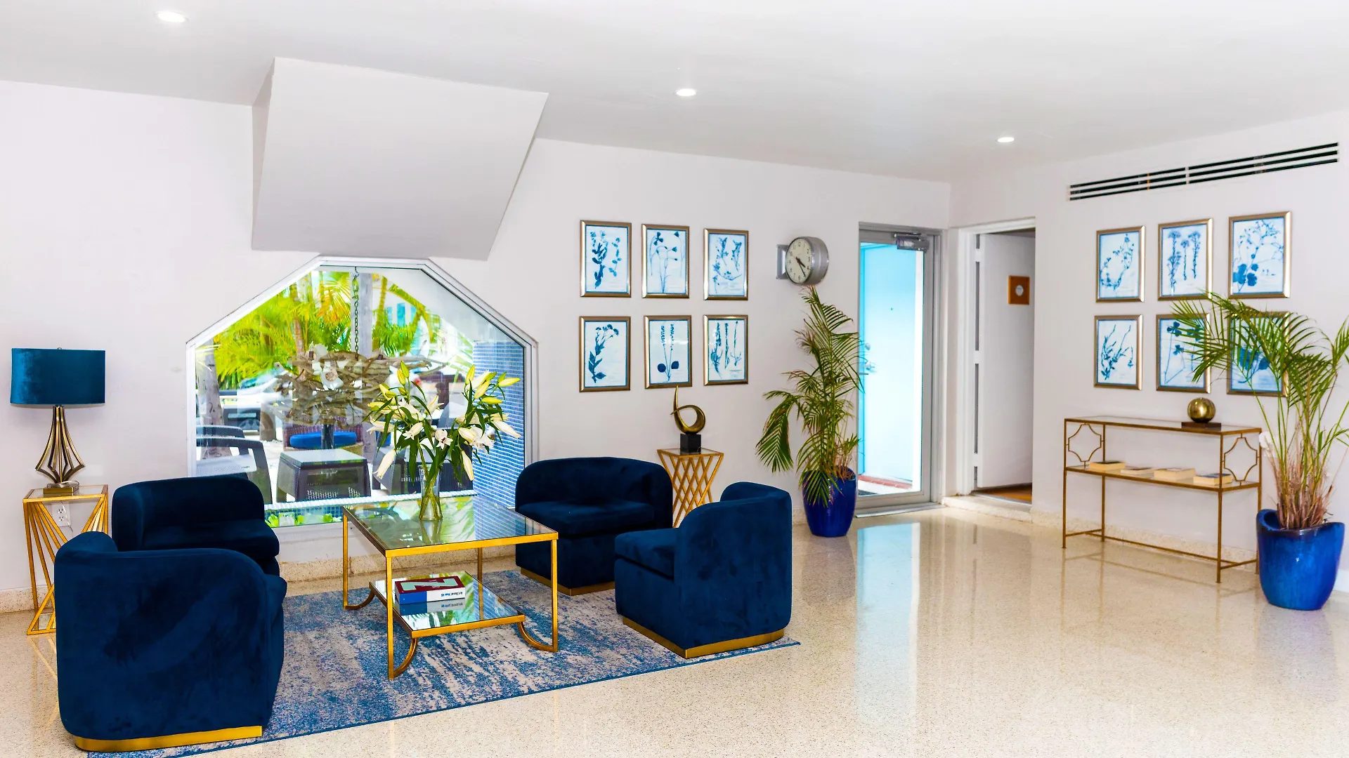 12 Central Hotels in Espanola Way That Actually Deliver