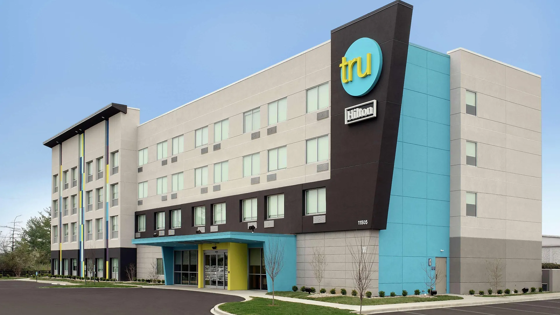 4 Family Hotels Near American University of Jordan, Louisville