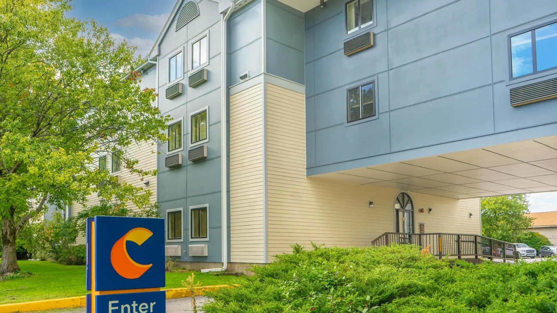 5 Golf Hotels Near Extension System-The Univ-VT Worth Booking