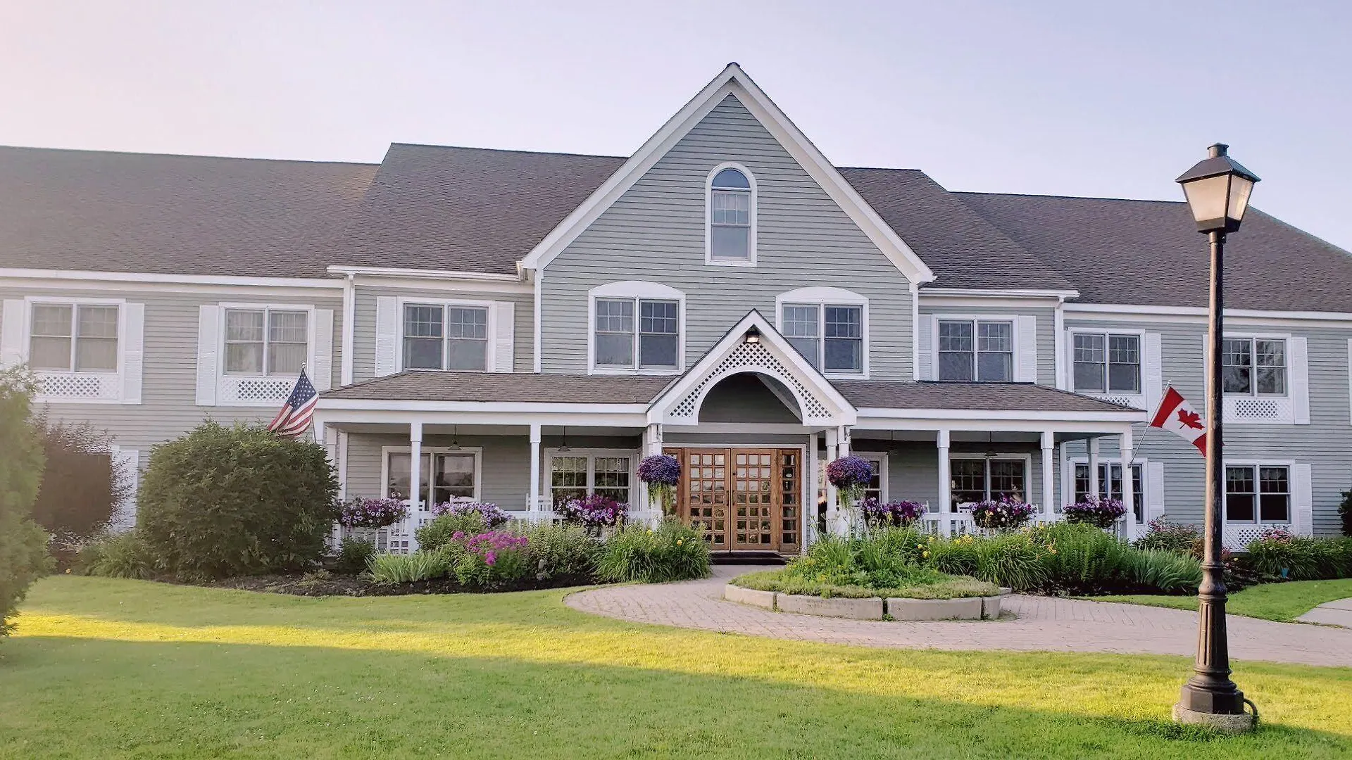 4 Smart 3-Star Hotels Near Bangor Mall Worth Booking