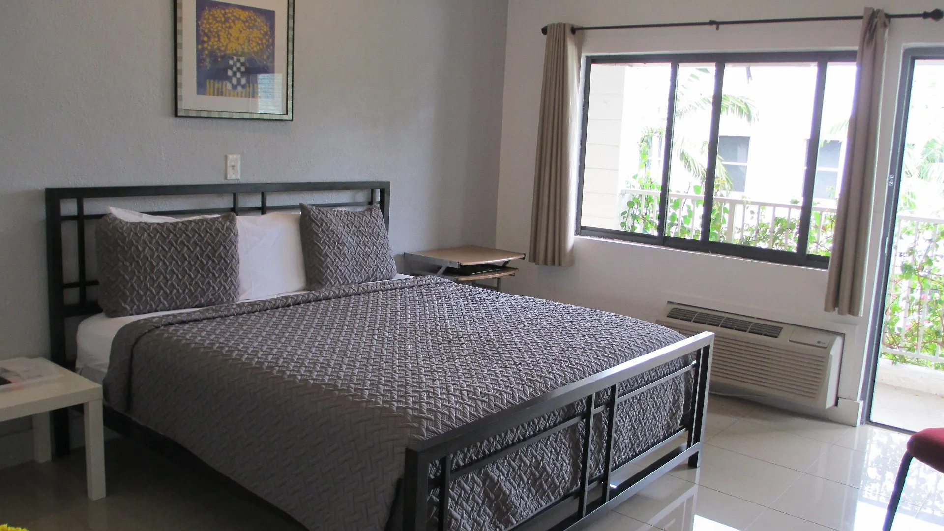 4 Affordable Hotels Close to Lemon City Park, Miami