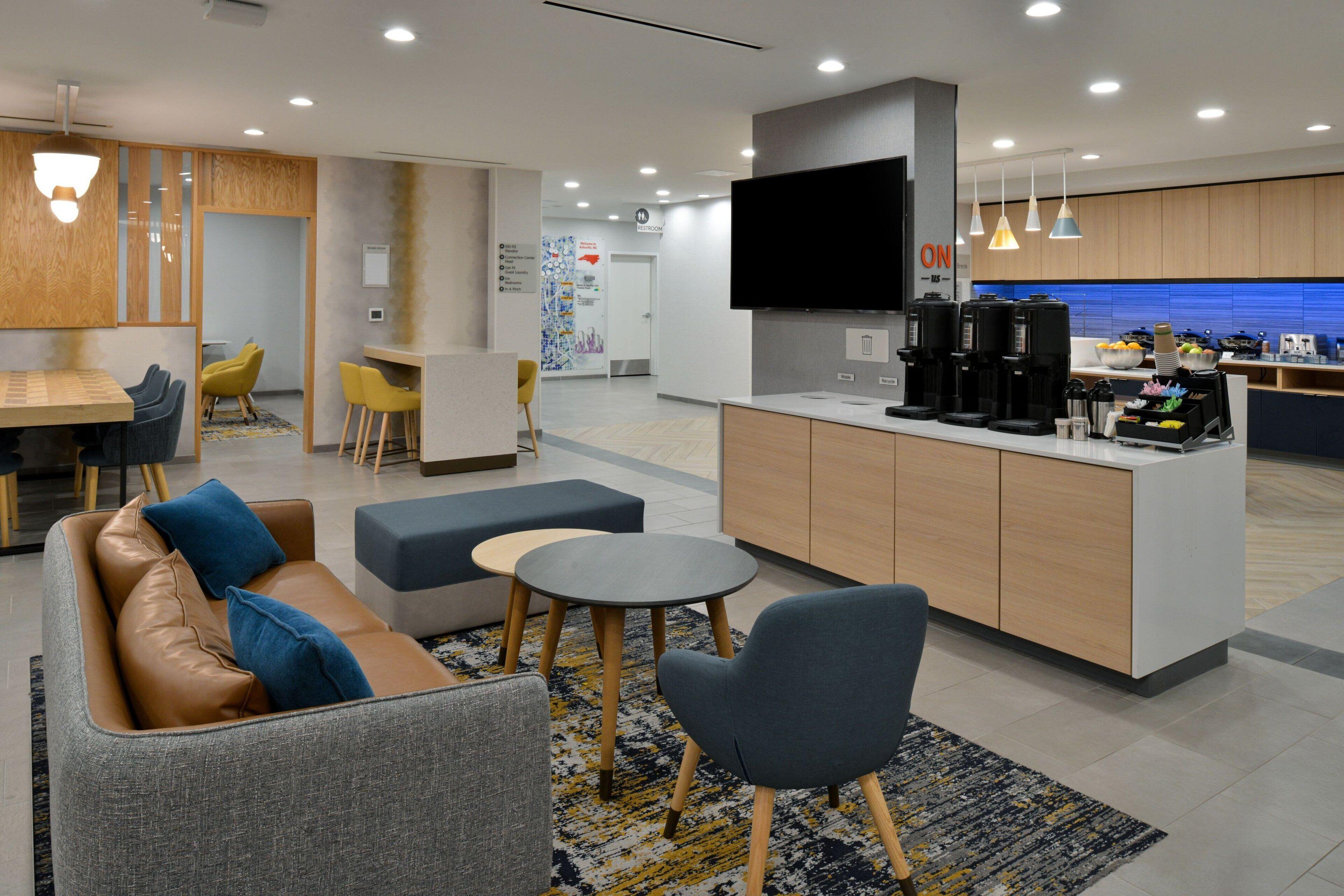 Staying in Downtown Asheville: 5 Central Hotels Compared