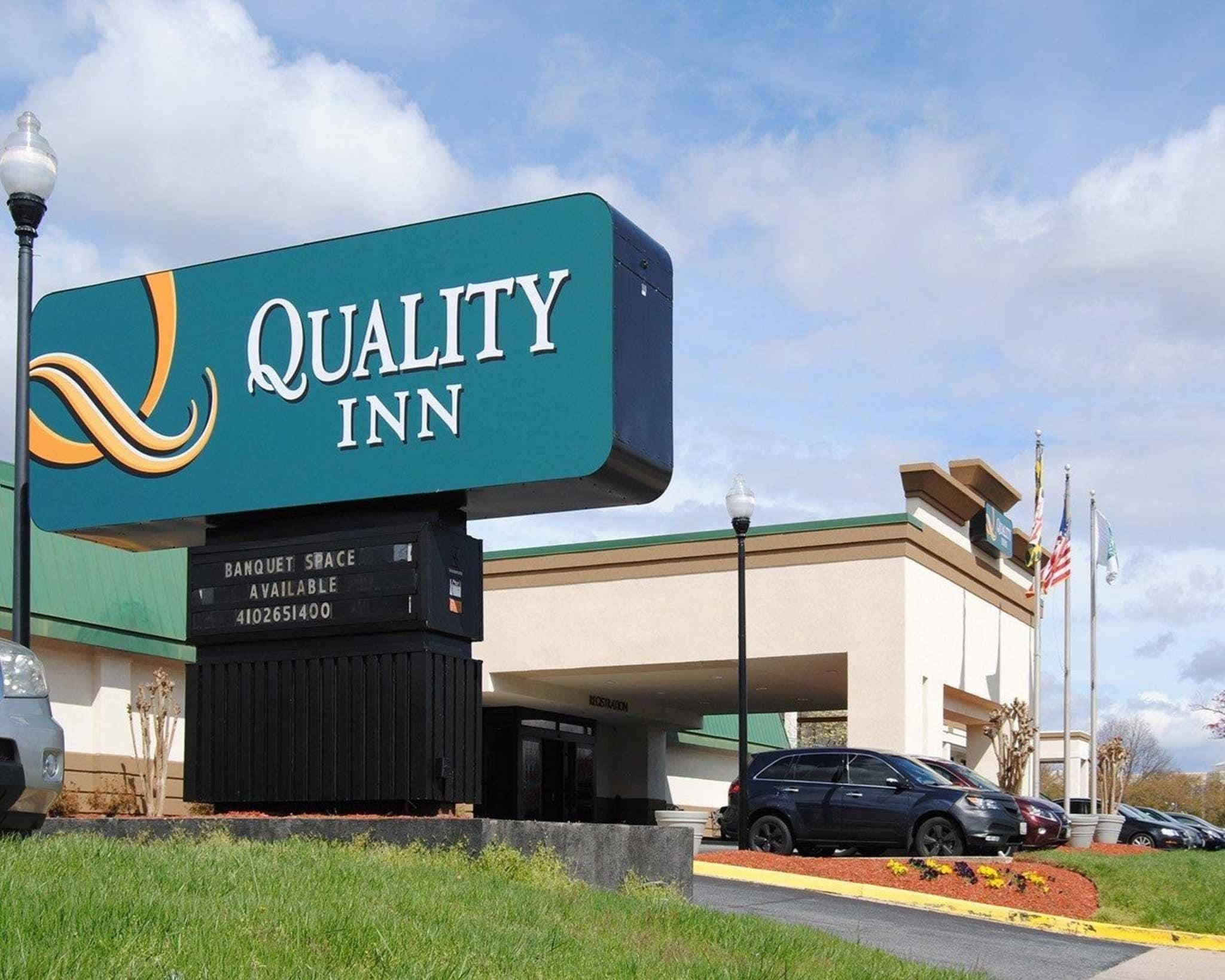 Staying Near The Maryland Zoo: 5 Central Hotels Compared